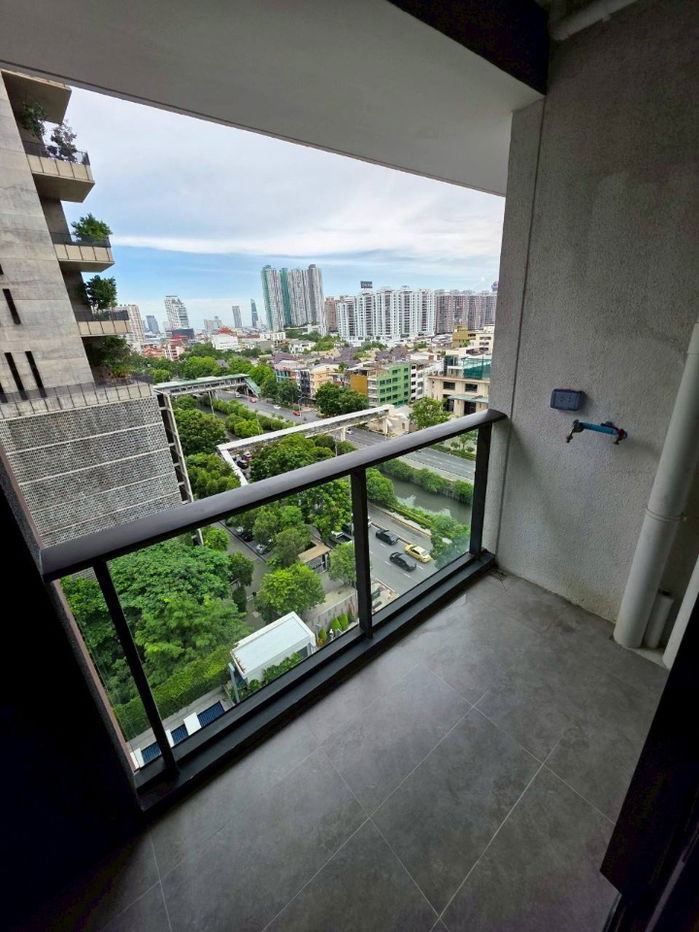รูป ให้เช่าคอนโด Regal Sathon - Naradhiwas ใกล้ BRT ถนนจันทน์ 16,500 บาท รหัสทรัพย์: RS1071 - รูปที่ 7/8