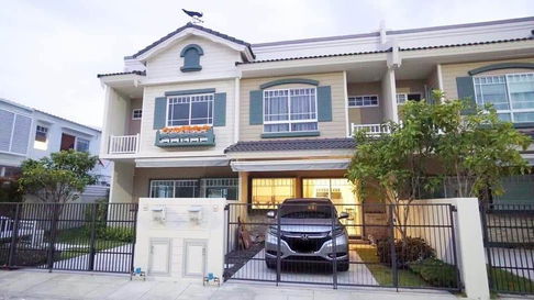 Townhouse for rent behind Mega Bangna, Indy 2 Bangna Project, Km. 7, house in good condition, good location