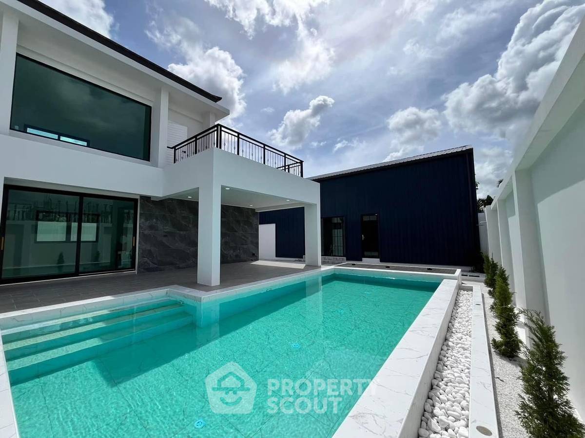 picture 4-BR Villa close to East Pattaya (ID 1784057) - 9/22