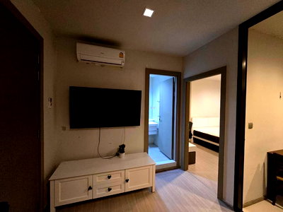 ขายคอนโด : 📲Line ID @556ryccg 🏢33 ตรม 1 ห้องนอน ชั้น 8 Life อโศก-พระราม9 แถมเฟอร์นิเจอร์ ใกล้MRT พระราม9