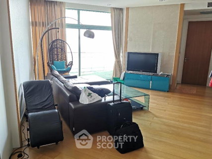 4-BR Condo at Chatrium Riverside Condominium near BTS Saphan Taksin (ID 566444)