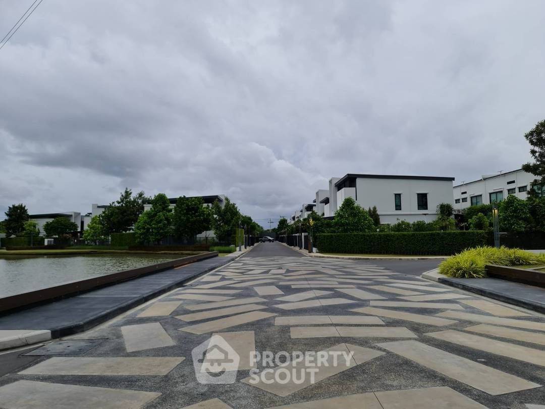 picture 3-BR Townhouse at VIVE Bangna KM.7 in Bang Kaeo (ID 2227170) - 14/17