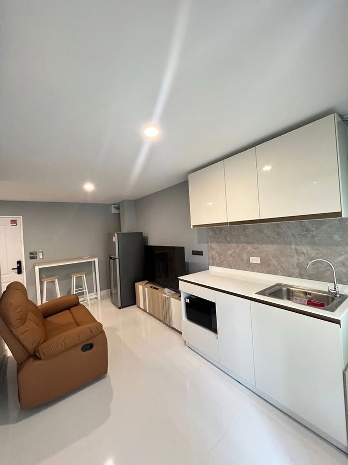 picture Condo for Rent at Dynasty Complex (C6807069) - 11/11