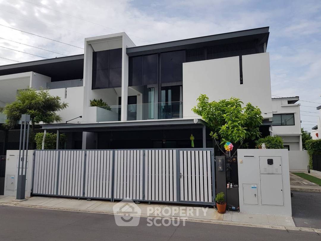 picture 3-BR Townhouse at VIVE Bangna KM.7 in Bang Kaeo (ID 2227170) - 17/17