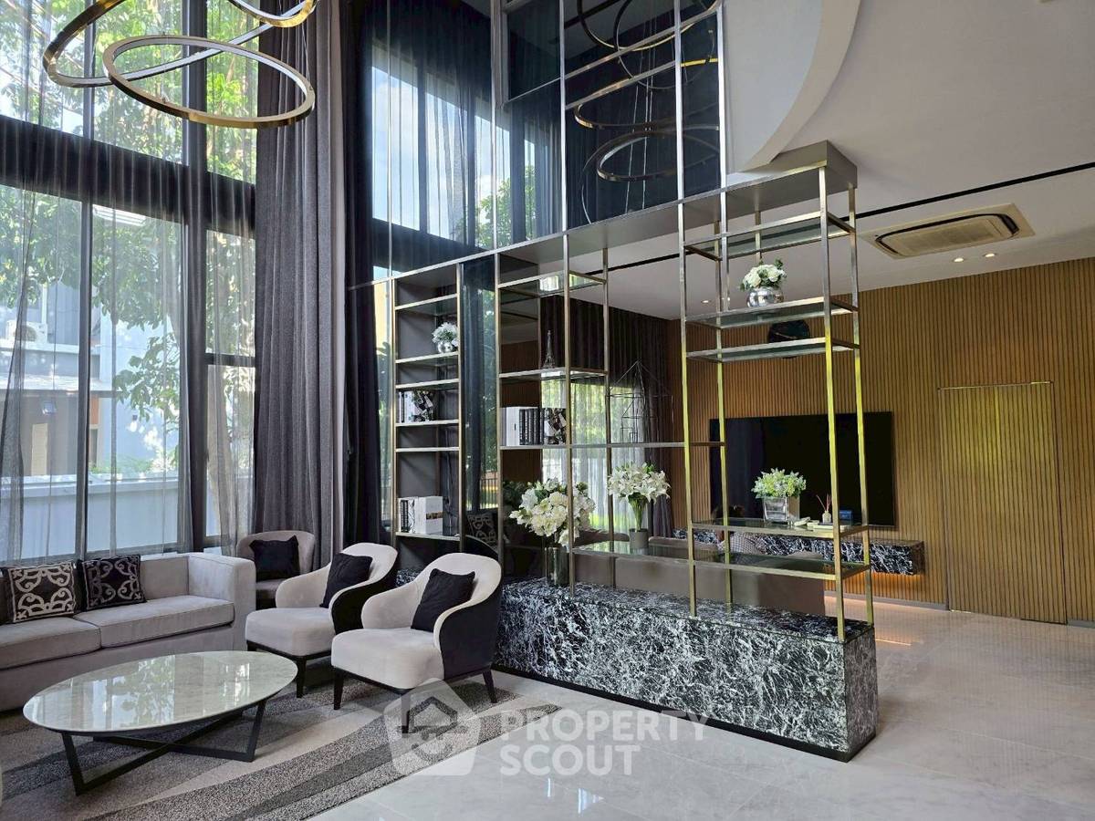 รูป บ้าน 5-ห้องนอน ที่ แกรนด์ บางกอก บูเลอวาร์ด พระราม 9-ศรีนครินทร์ ใกล้ กรุงเทพกรีฑา (ID 2228980) - รูปที่ 1/30