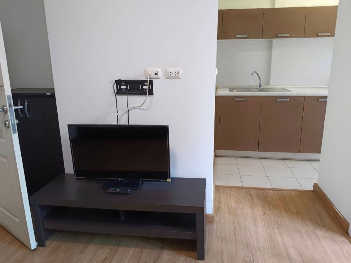 picture Fully furnished room for rent , near ARL and MRT Huamak station - 2/9
