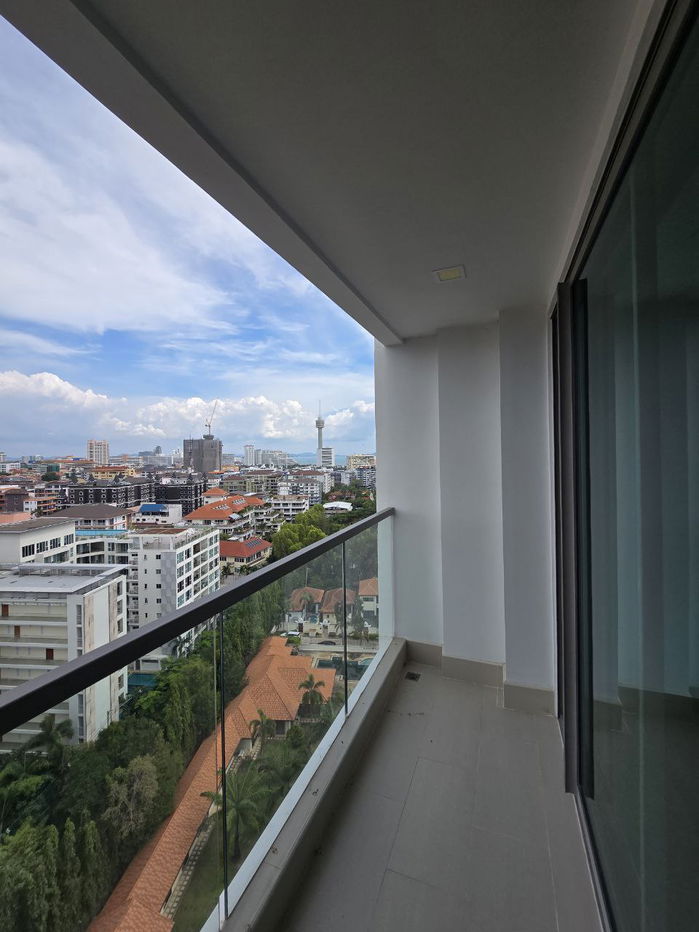 picture Studio Condominium @ The Peak Towers - 4/24