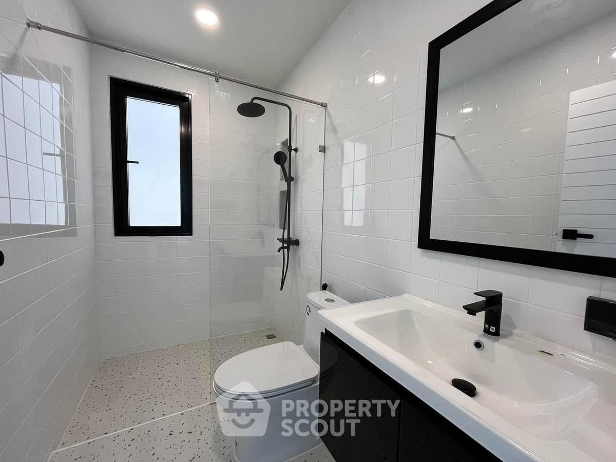 picture 4-BR Villa close to East Pattaya (ID 1784057) - 20/22