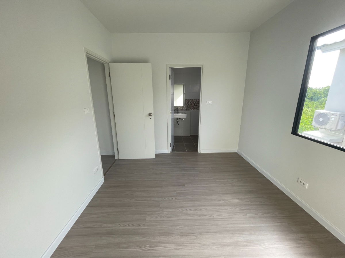 picture 🏡 Corner Townhome with Extra Space for Sale – Siri Place Phetkasem–Sai 4 - 7/8