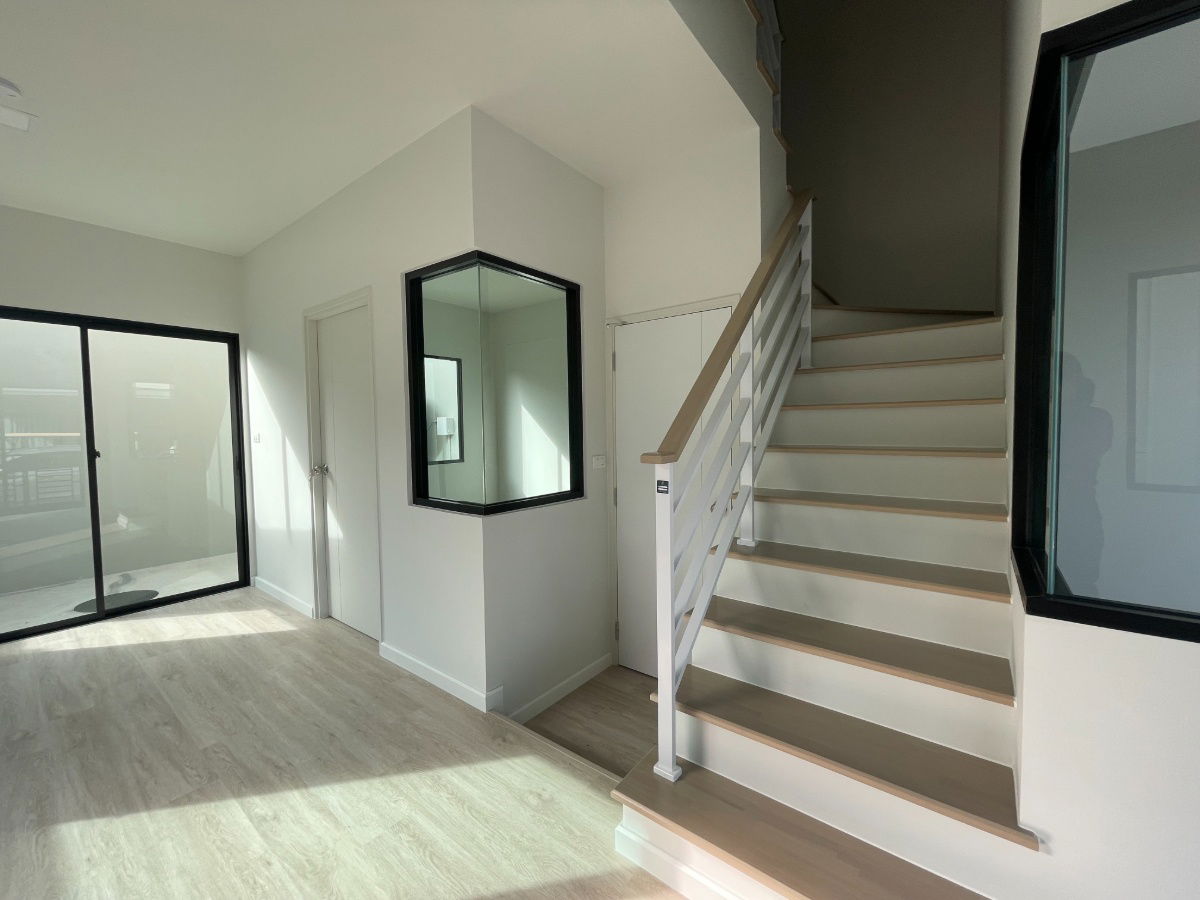 picture 🏡 Corner Townhome with Extra Space for Sale – Siri Place Phetkasem–Sai 4 - 4/8