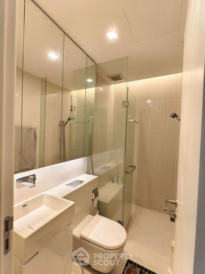picture 2-BR Condo at The Saint Residences near MRT Phahon Yothin (ID 2217915) - 14/14
