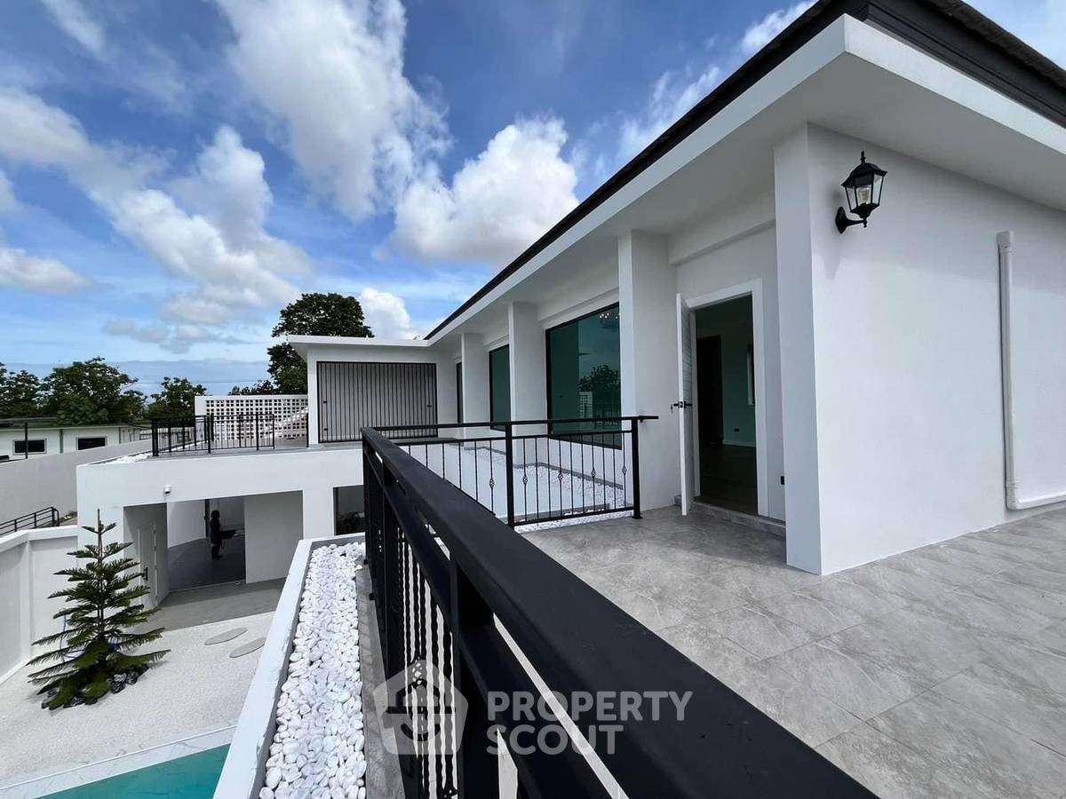 picture 4-BR Villa close to East Pattaya (ID 1784057) - 13/22