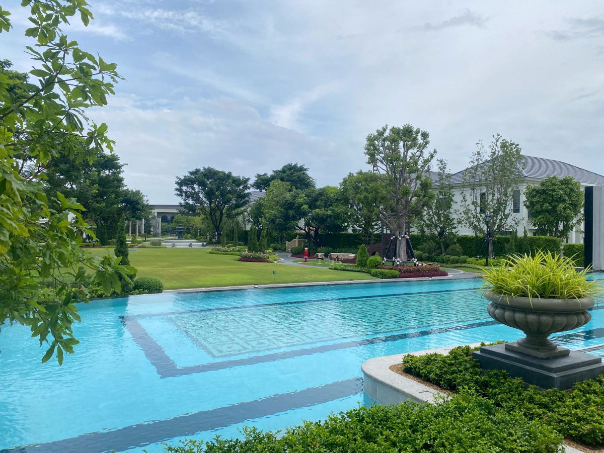 รูป ขายบ้านตัวอย่างตกแต่งพร้อมอยู่  898 @ Setthasiri Bangna KM10  5 ห้องนอน 6 ห้องน้ำ ตกแต่งครบเข้าชมได้ทันที   ราคาพิเศษ 59.9 ล้านบาท - รูปที่ 16/20