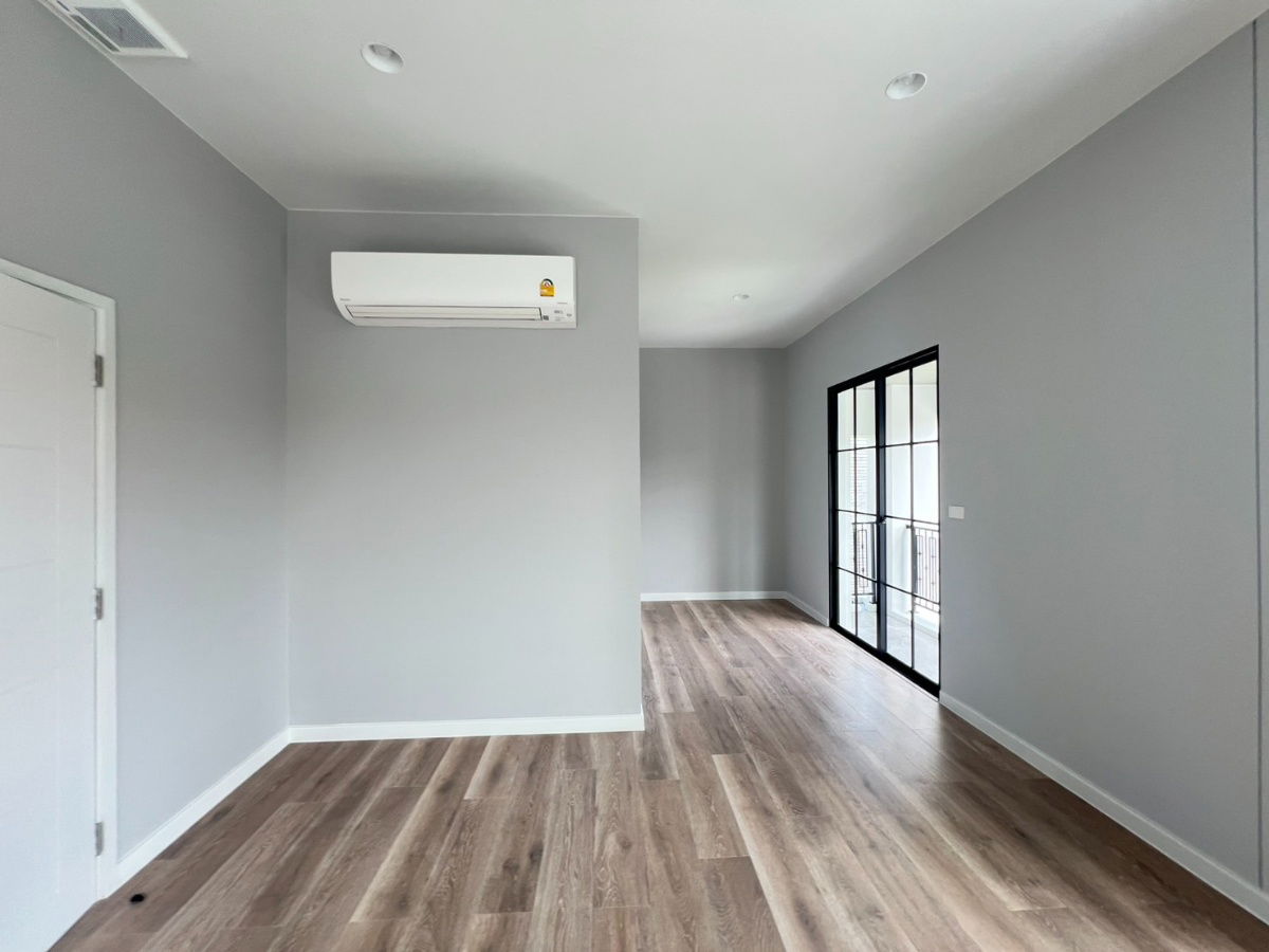 รูป 🏡✨ สุดยอดความพิเศษ! บ้านแปลงมุมที่ดินใหญ่ที่สุดในโครงการเศรษฐสิริ พหลโยธิน–สายไหม - รูปที่ 13/20