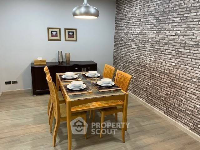 picture 2-BR Condo at Sarin Place Condominium near BTS Ratchayothin (ID 385370) - 5/7