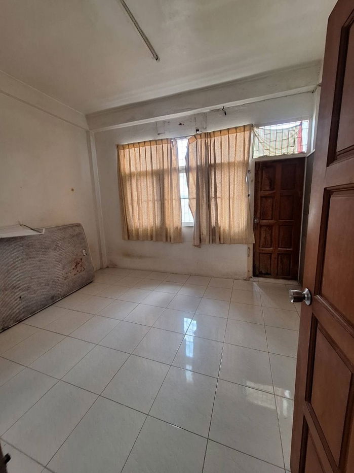 picture Shophouse for rent, Soi Sukhumvit 22, Klong Toei, 50 meters from  Park Origin Phrom Phong - 10/10