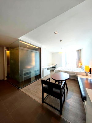 เช่าคอนโด อาคารสาทรธานี ทาวเวอร์ : ปล่อยเช่า Sathorn Heritage  ราคา 15,000 บาท