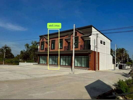 รูป ทาวน์โฮม 2 ชั้น สไตล์ยูโรเปียน-นิวยอร์ก ราคาถูก 2.95 ล้านบาท ทำเลทองติดถนนบายพาส ชะอำ-หัวหิน เพชรบุรี  - รูปที่ 3/10