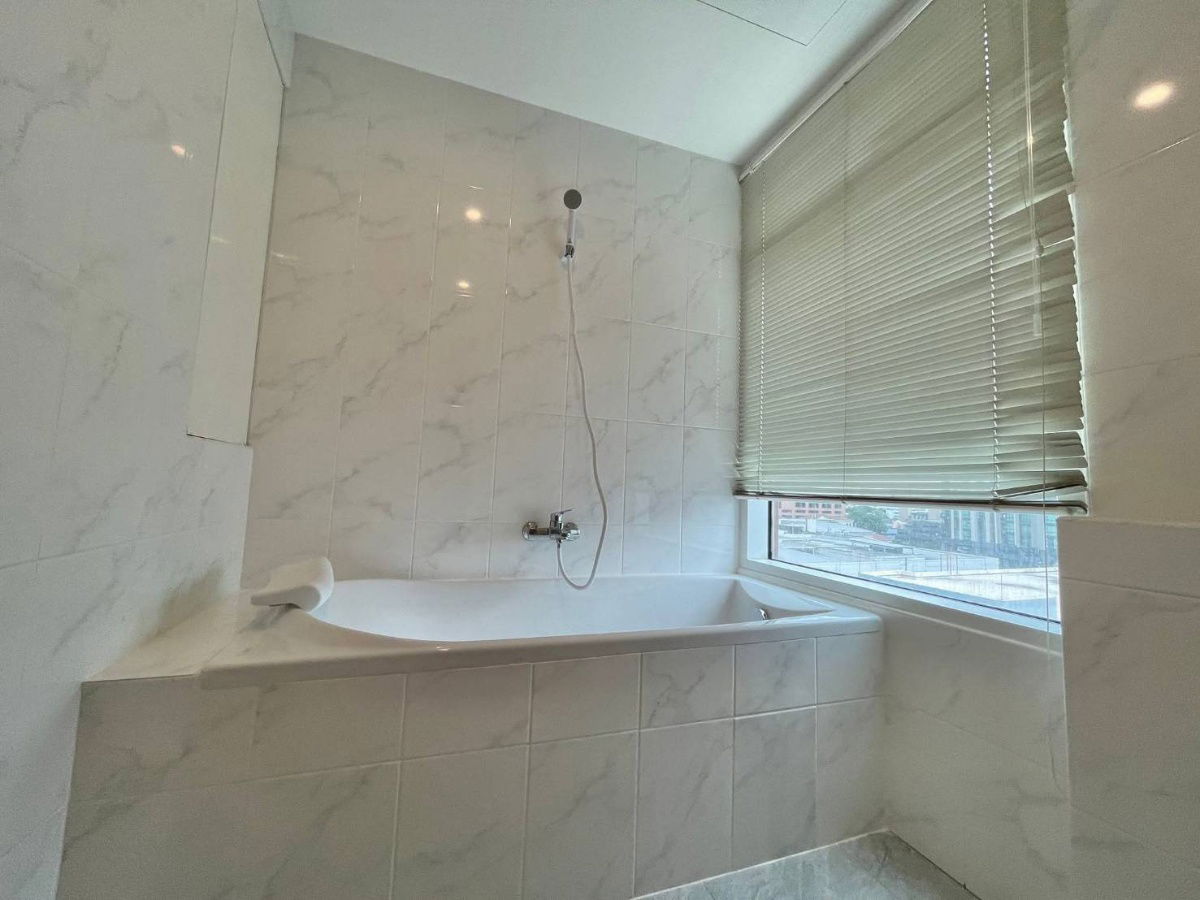 picture For Rent Fullerton 3BR  Near BTS Ekkmai  - 26/27