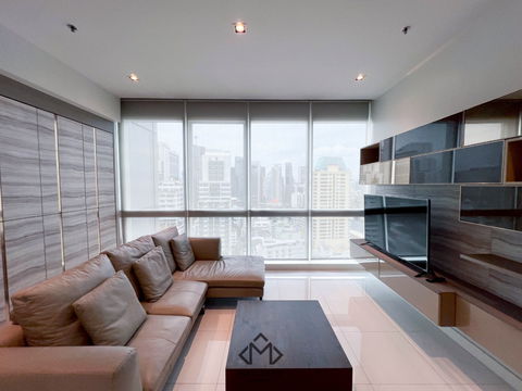1-Bed 𝗠𝗜𝗟𝗟𝗘𝗡𝗡𝗜𝗨𝗠 𝗥𝗘𝗦𝗜𝗗𝗘𝗡𝗖𝗘𝗦, high floor with unblocked view, ready to move.