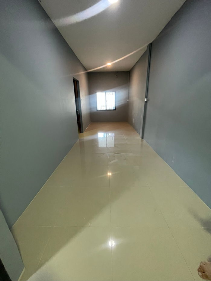 รูป บ้านตึก 3ชั้นทตกแต่งแล้วพร้อมอยู่ เดินทางสะดวก+ง่าย ใกล้สถานที่สำคัญหลายแห่ง - รูปที่ 8/9