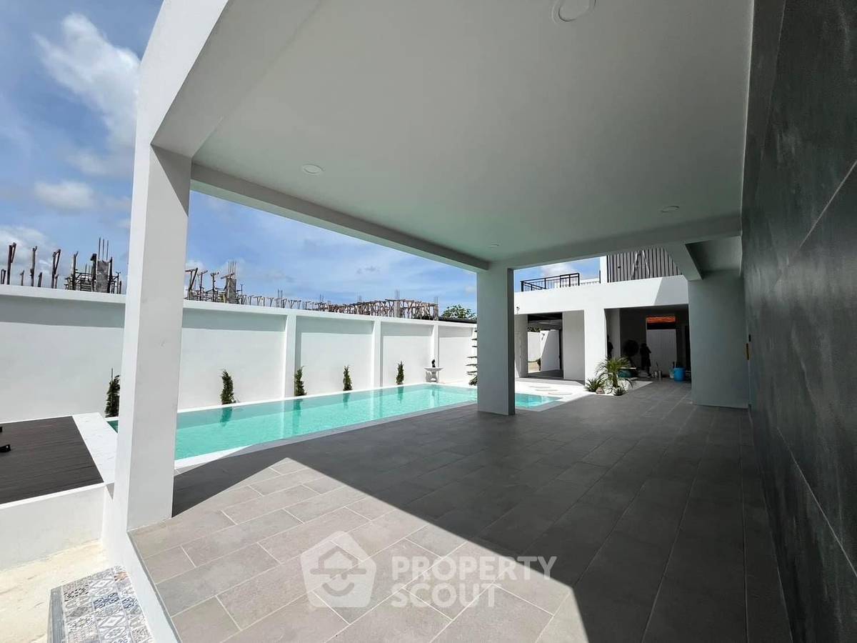 picture 4-BR Villa close to East Pattaya (ID 1784057) - 22/22