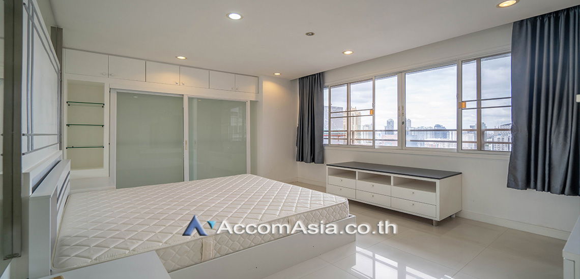 รูป 🔼🔽 AccomA 📩 Modern condominium with open space and wood finishes (AA26581) - รูปที่ 10/17