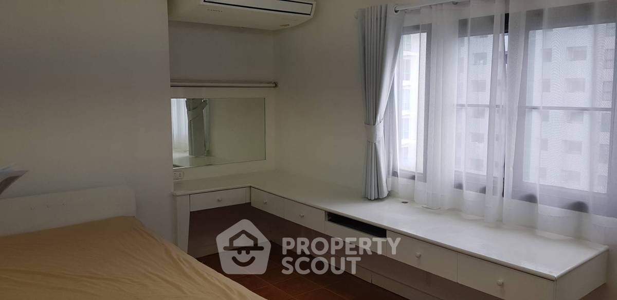 picture 3-BR Condo at Top View Tower Condominium near BTS Thong Lor (ID 562830) - 9/16