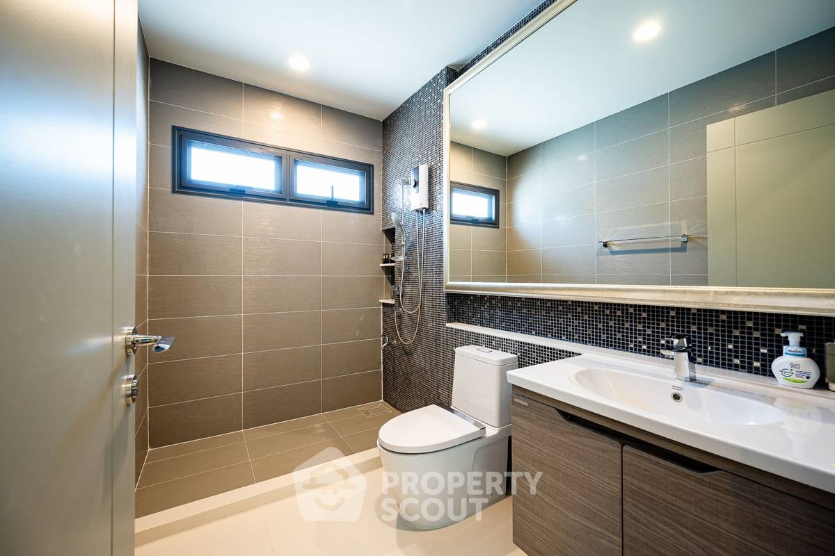 รูป บ้าน 5-ห้องนอน ใน แสมดำ (ID 1330992) - รูปที่ 24/29