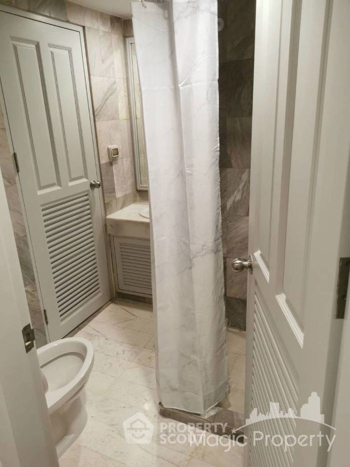 picture 2-BR Condo at La Maison Ruamrudee near BTS Phloen Chit (ID 1671056) - 14/14