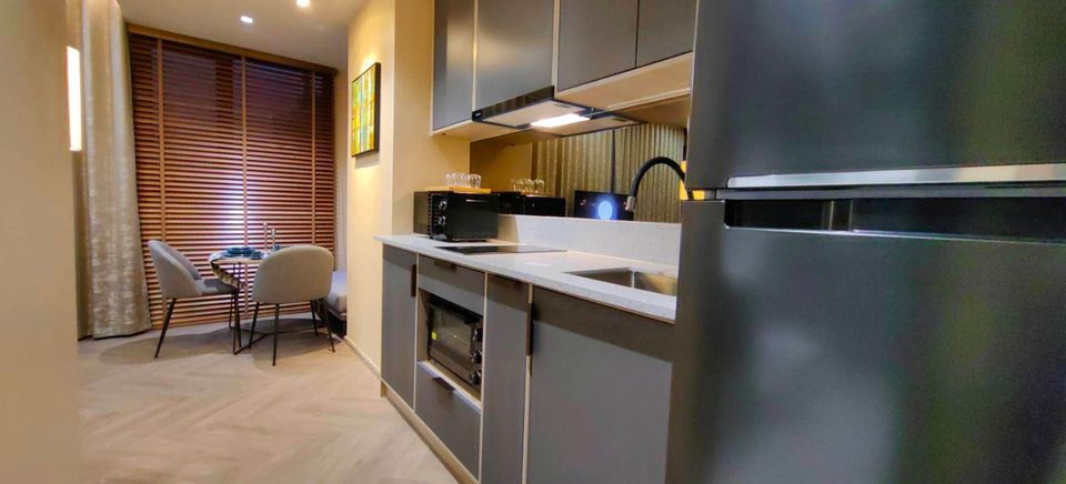picture Chapter Chula Samyan【𝐑𝐄𝐍𝐓】🔥 Built-in, solid, practical, clean design for home living 🔥  Contact Line ID: @hacondo - 9/10