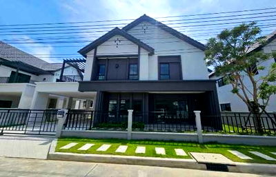 เช่าบ้านเดี่ยว สมุทรปราการ : ให้ เช่า: บ้านหรู The Centro Bangna 60 ตร.ว. ใกล้เมกะบางนา เฟอร์นิเจอร์ครบ พร้อมเข้าอยู่