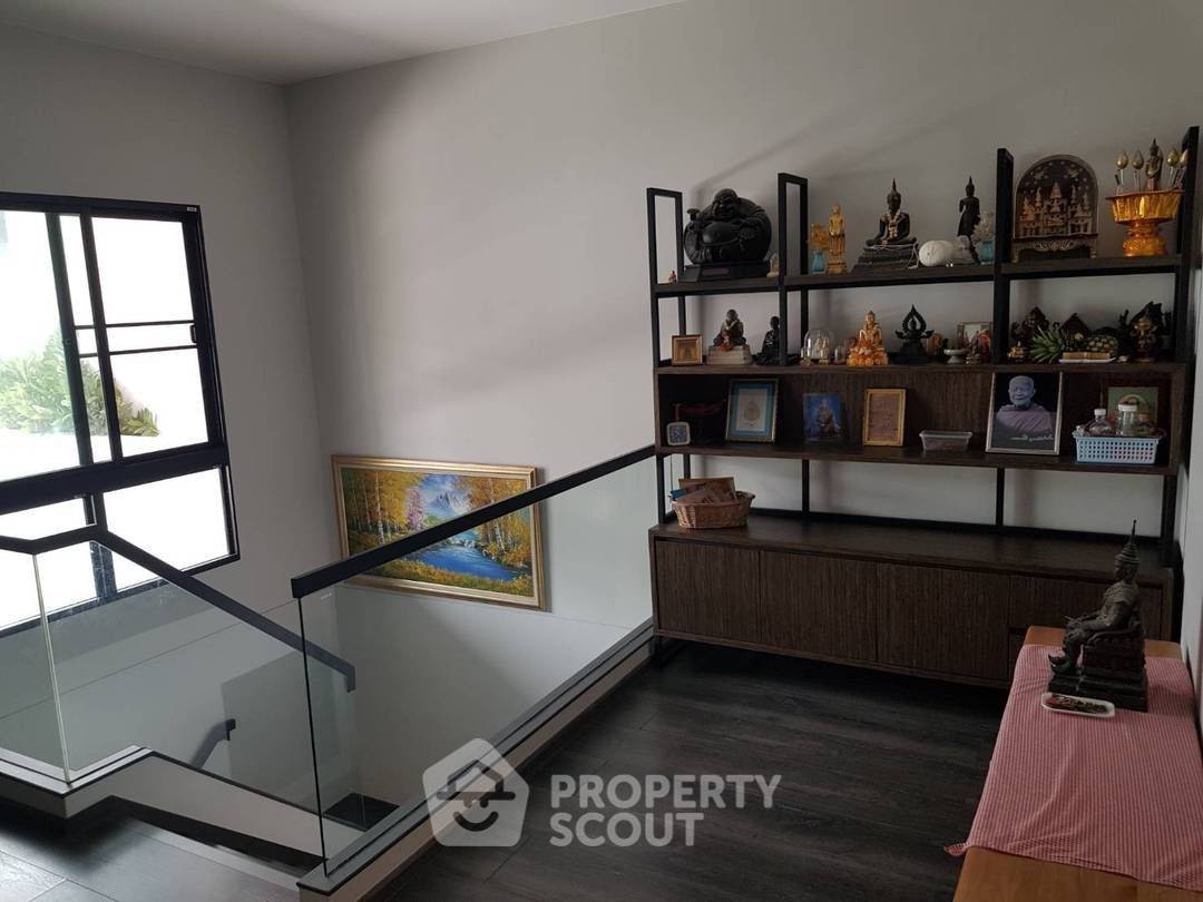 picture 3-BR Townhouse at VIVE Bangna KM.7 in Bang Kaeo (ID 2227170) - 8/17