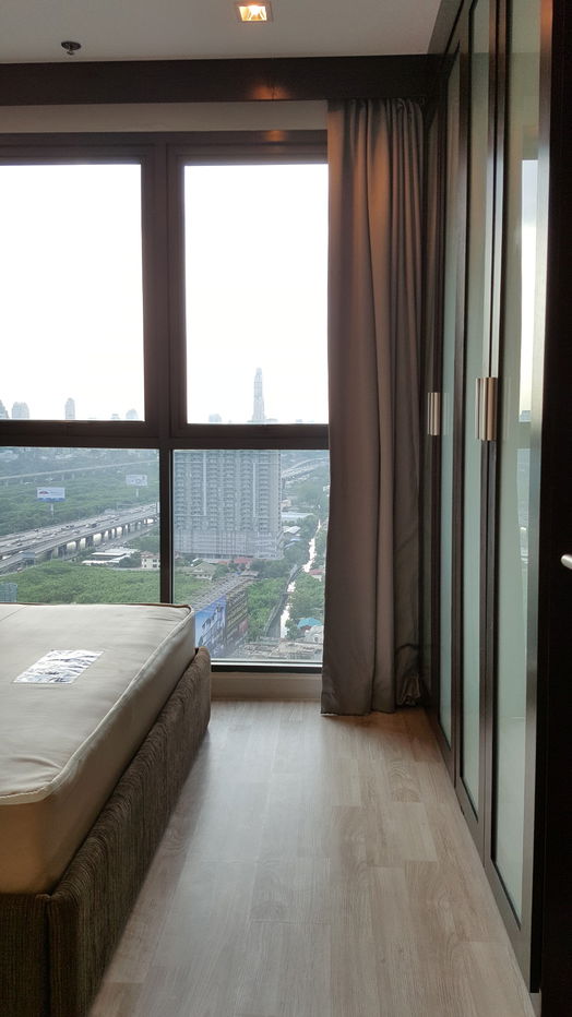 picture Owner sells himself - for rent CONDO DUPLEX @ IDEO MOBI RAMA9 next to MRT Rama 9, Airport Link Makkasan, RCA, Huai Khwang, Ratchadaphisek - 13/23