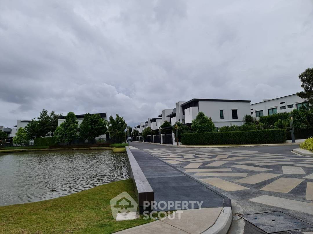 picture 3-BR Townhouse at VIVE Bangna KM.7 in Bang Kaeo (ID 2227170) - 12/17