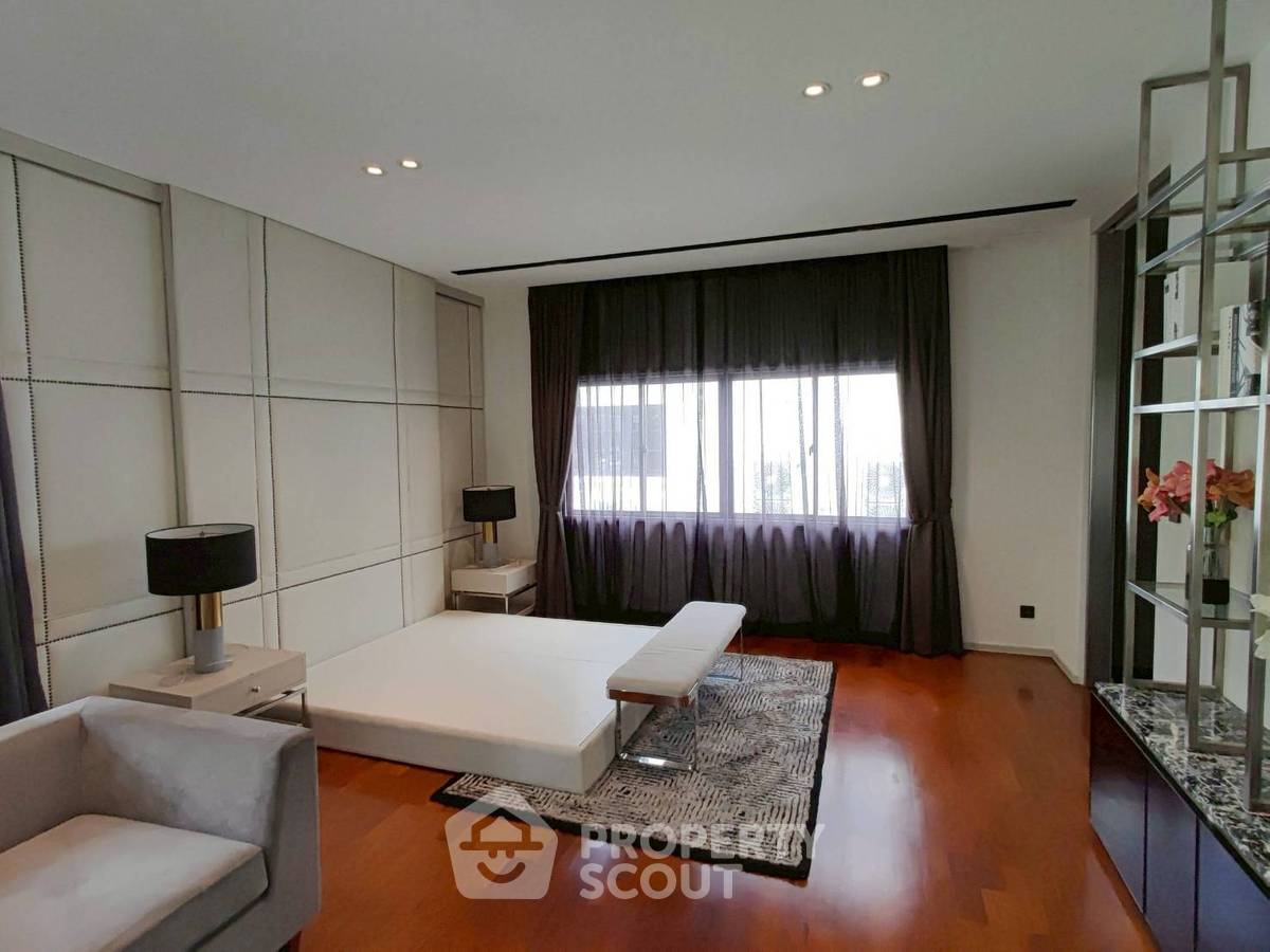 รูป บ้าน 5-ห้องนอน ที่ แกรนด์ บางกอก บูเลอวาร์ด พระราม 9-ศรีนครินทร์ ใกล้ กรุงเทพกรีฑา (ID 2228980) - รูปที่ 18/30