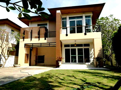Houses for sale Chonburi : Second-hand detached house for sale, The Boulevard Village, Sriracha, Chonburi