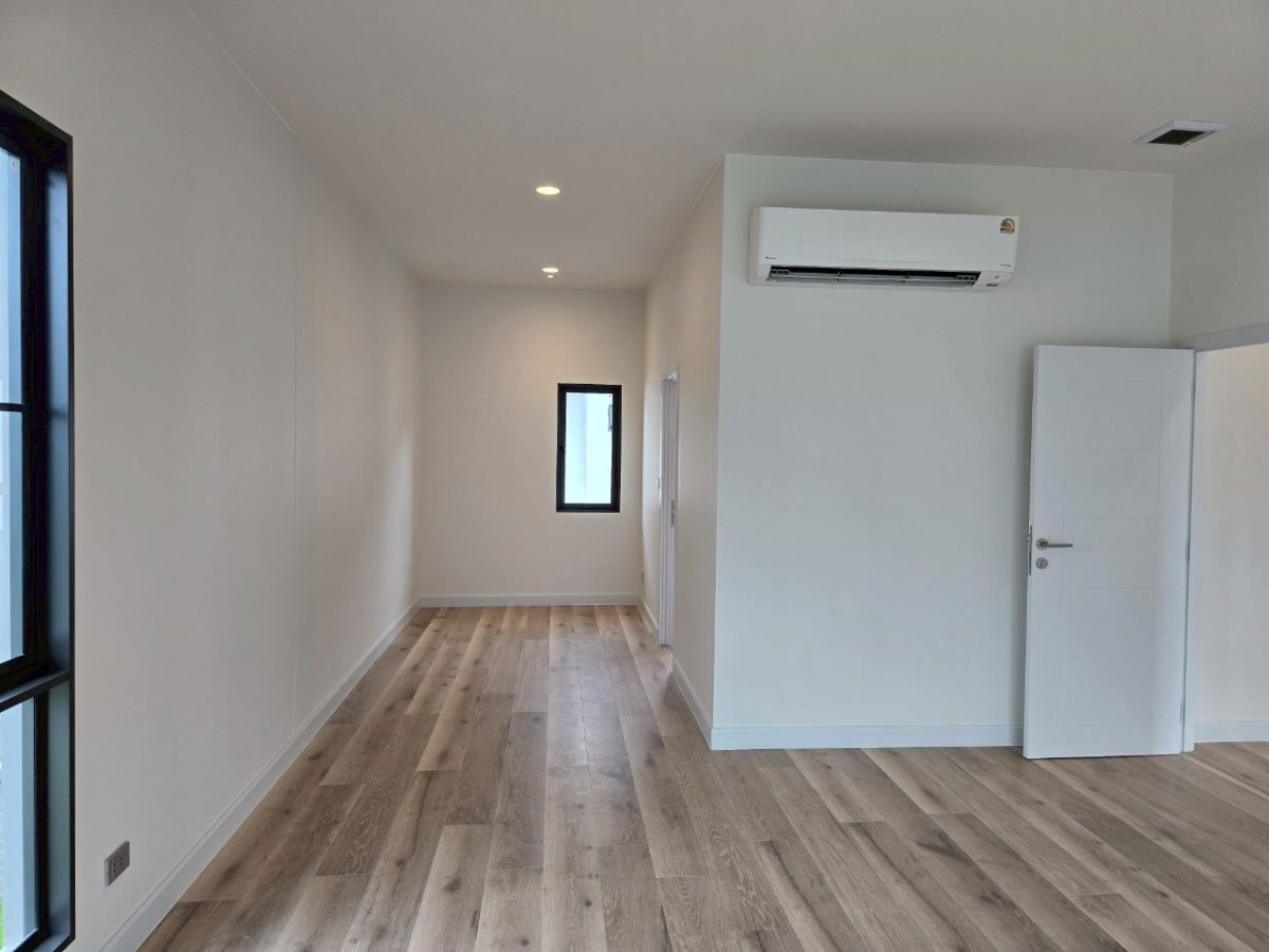 รูป บ้านเดี่ยว ฟังก์ชั่นครบ พร้อม Solar cell บนที่ดินใหญ่  - รูปที่ 12/38