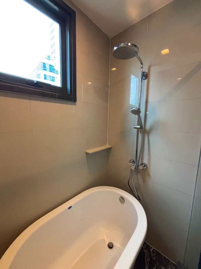 รูป [ เช่า | RENT ]  ⚡🌈E40408 เอดจ์ บาย แสนสิริ สุขุมวิท 23 ( Edge By Sansiri Sukhumvit 23 )⚡🌈 LINE : @theagentpro (มี @ นำหน้าด้วยครับ)  - รูปที่ 23/28