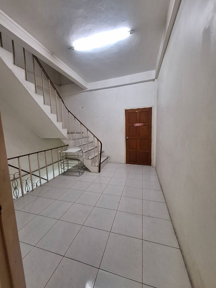 picture Shophouse for rent, Soi Sukhumvit 22, Klong Toei, 50 meters from  Park Origin Phrom Phong - 7/10