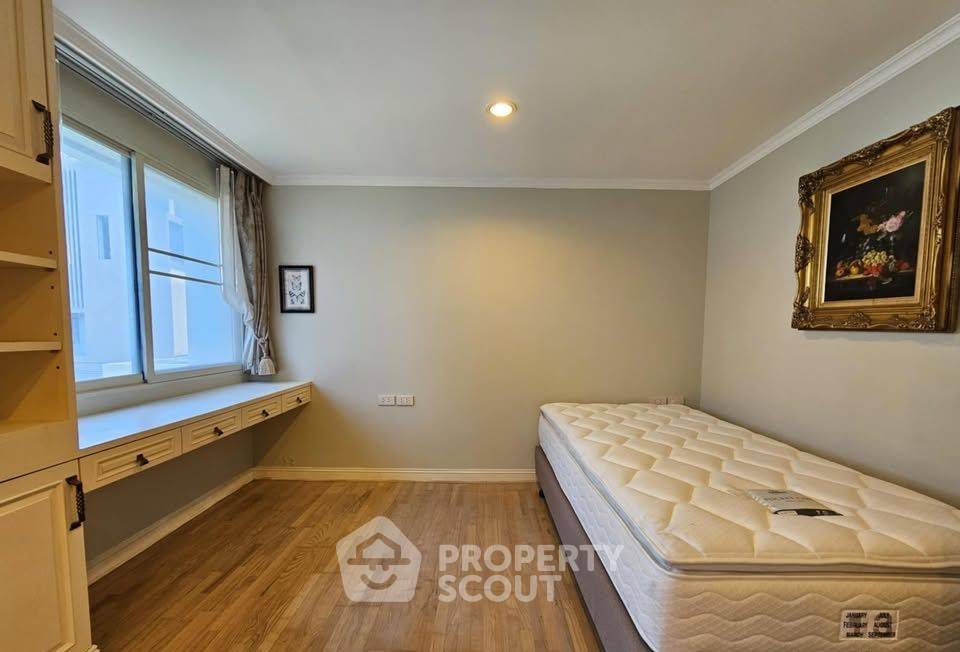 picture 2-BR Condo at La Maison Ruamrudee near BTS Phloen Chit (ID 2217203) - 5/12