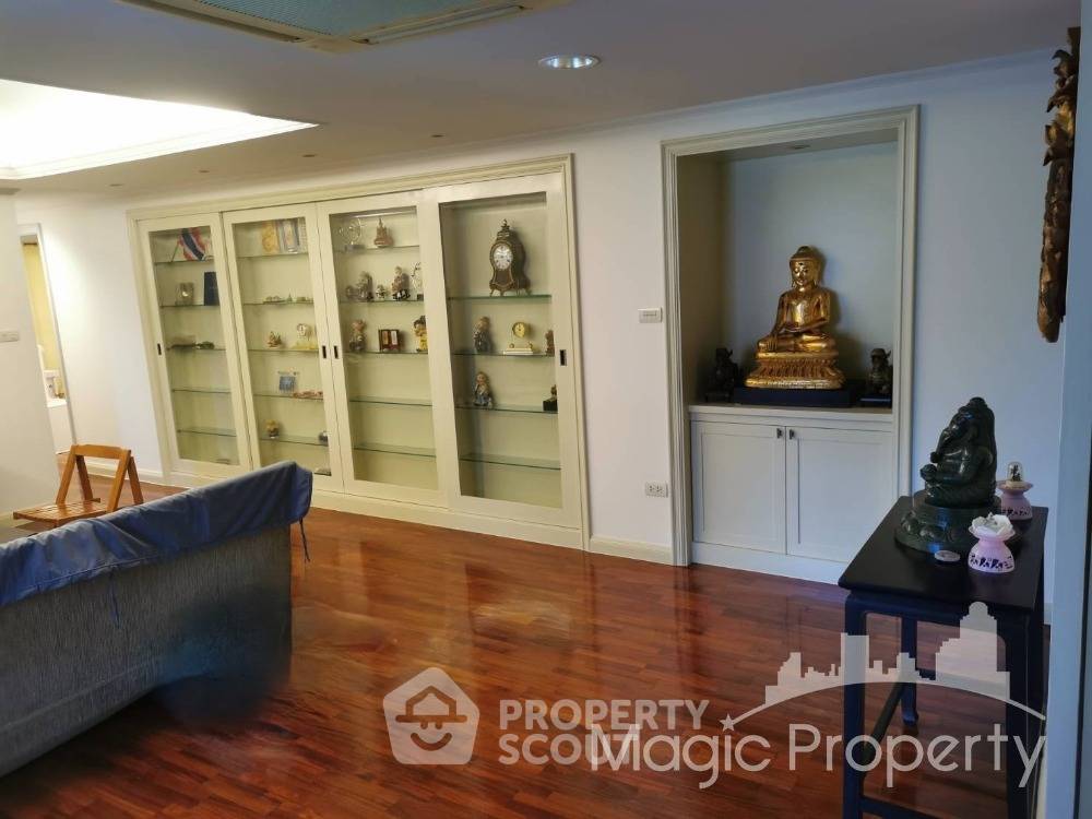 picture 2-BR Condo at La Maison Ruamrudee near BTS Phloen Chit (ID 1671056) - 5/14