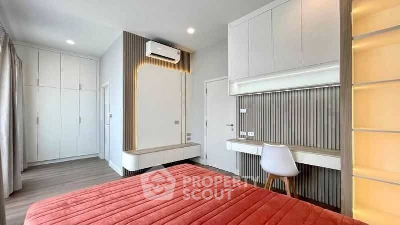 picture 4-BR House at Setthasiri Bangna-Suvarnabhumi close to Suvarnabhumi Airport (ID 2227169) - 13/19
