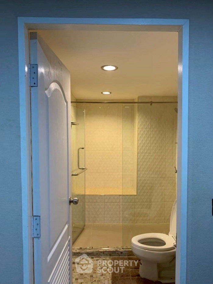 picture Studio Condo at The Prime Suites Condominium near BTS Asok (ID 2229487) - 5/9