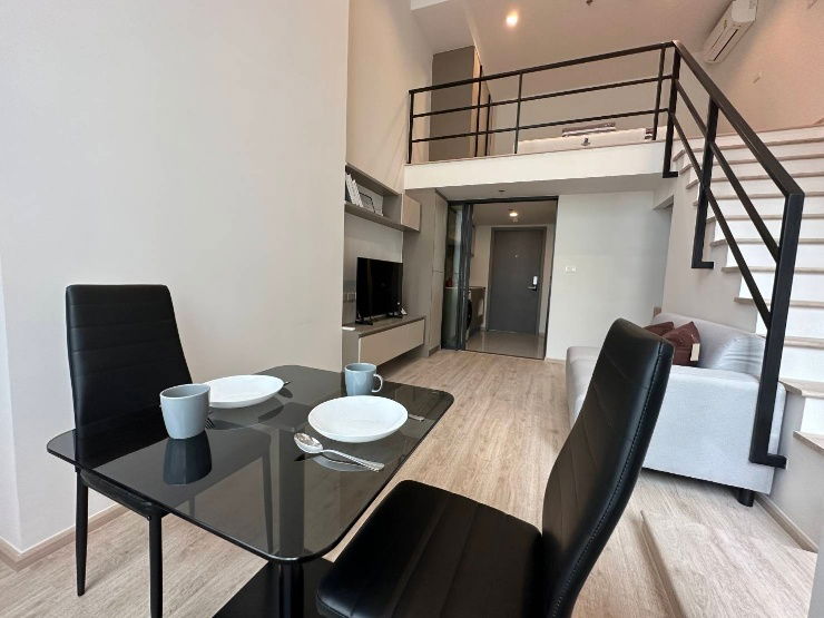 รูป ⏩️ Ideo Sathorn Wongwianyai -> for rent > Studio (Duplex  (27.10sqm) 👉 19,000 baht !! - รูปที่ 2/11