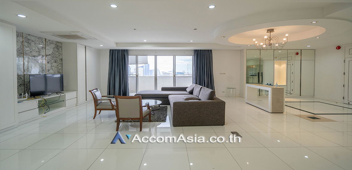 รูป 🔼🔽 AccomA 📩 Modern condominium with open space and wood finishes (AA26581) - รูปที่ 1/17