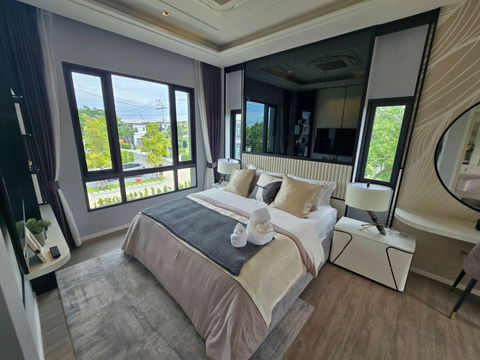 Code: KJ7873  for rent Grande Pleno Sukhumvit - Bangna // Line ID: @kjcondo (with @) //
