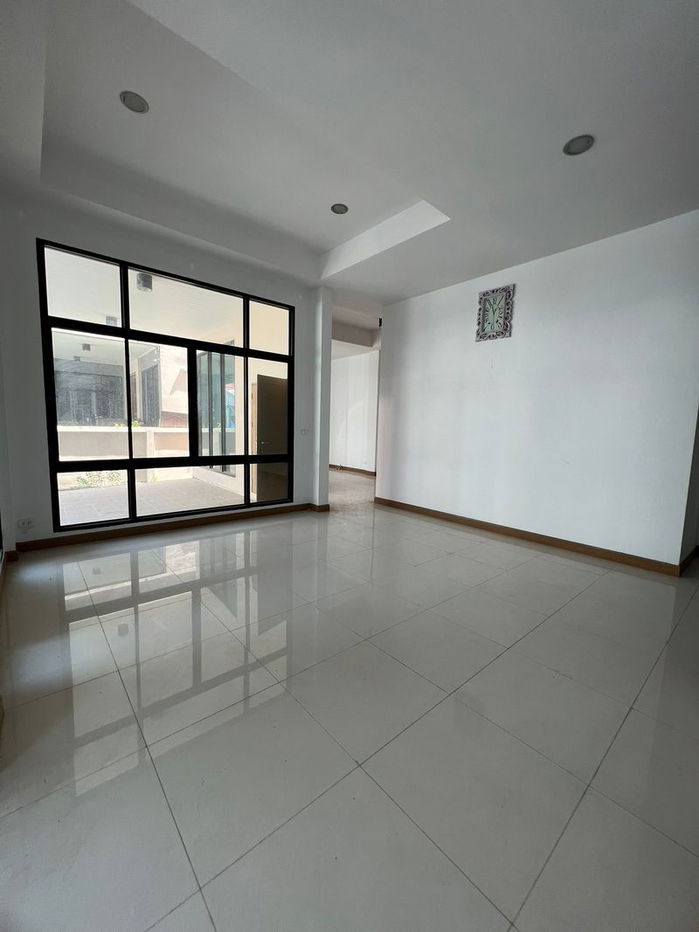 รูป บ้านเดี่ยว  ซอย นาคนิวาส 14 ลาดพร้าว โชคชัย 4 mrt ลาดพร้าว 71 ใกล้ เซ็นทรัล อีสต์วิลล์ - รูปที่ 15/16