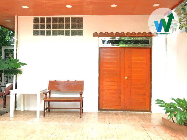 รูป บ้านเช่า ตึกใหม่ ทันสมัย สภาพดีมาก ใหม่เอี่ยม 128 ตร.ม. 2 ห้องนอน 1 ห้องน้ำ 3 แอร์ ใกล้โรงเรียนนานาชาติฮาร์โรว์ - รูปที่ 2/9