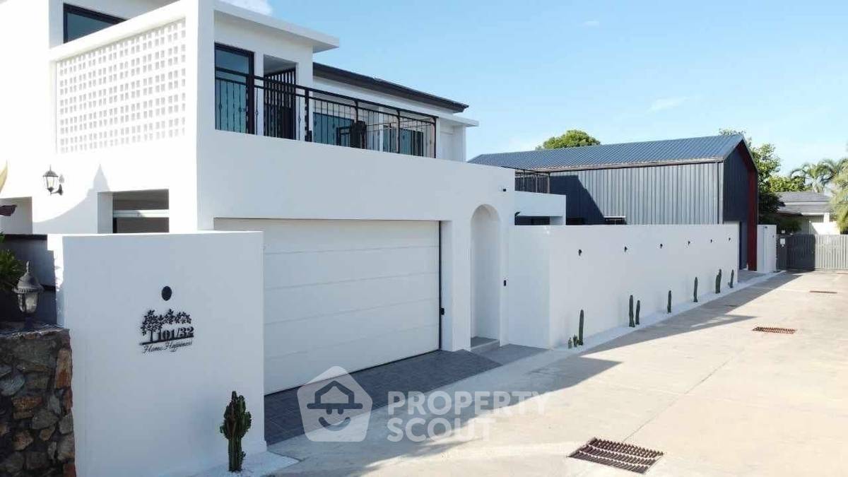 picture 4-BR Villa close to East Pattaya (ID 1784057) - 10/22